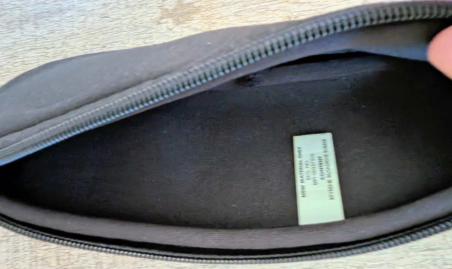 Black Soft Shell Zippered Sunglasses Case - photo 2
