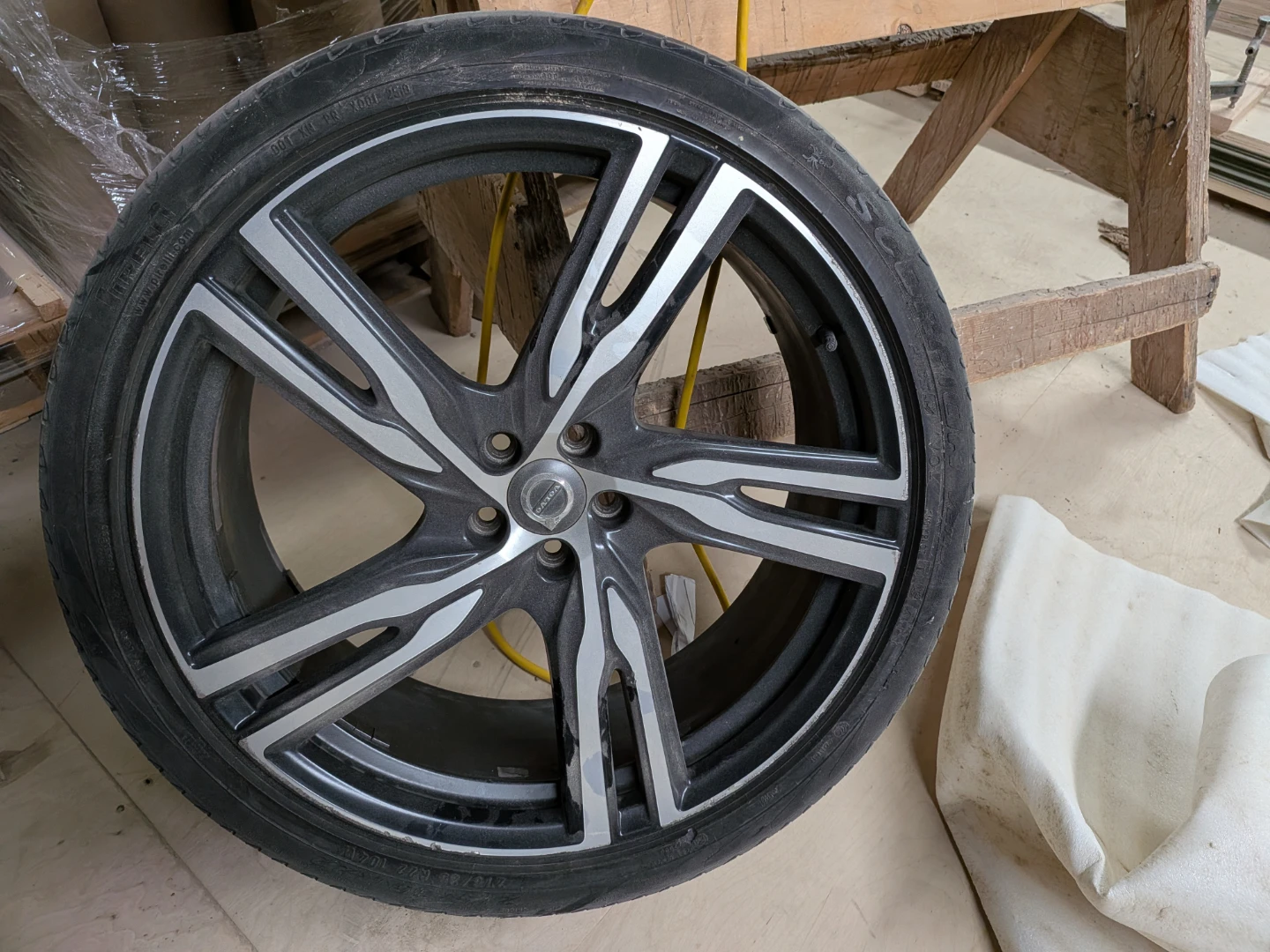 Original Volvo rims and Pirelli 275/35 R22 Tires (Set of 4) - photo 5