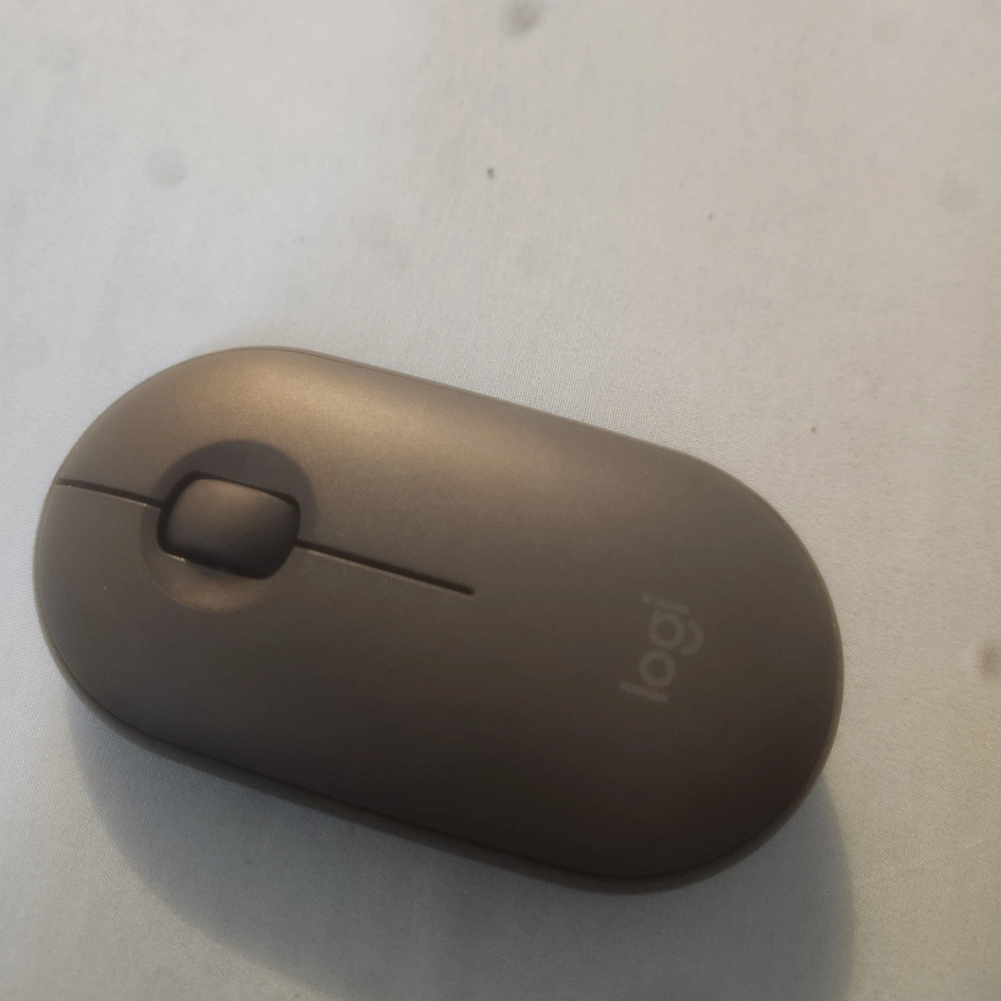 Logitech Pebble i345 Bluetooth Wireless Mouse (Like New)