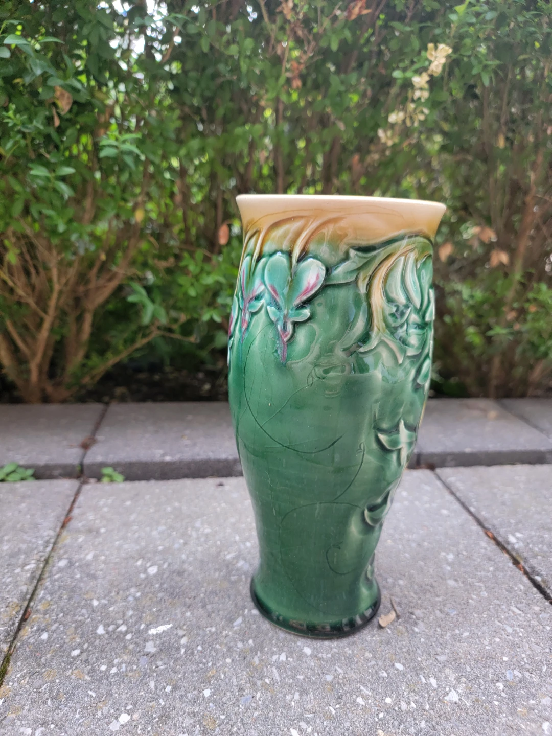 Decorative Green Ceramic Vase with Floral Design - photo 2