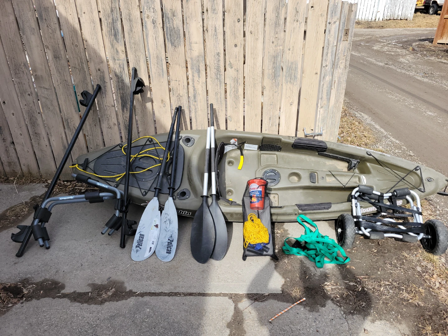 Pelican Kayak Package with Paddles and Cart