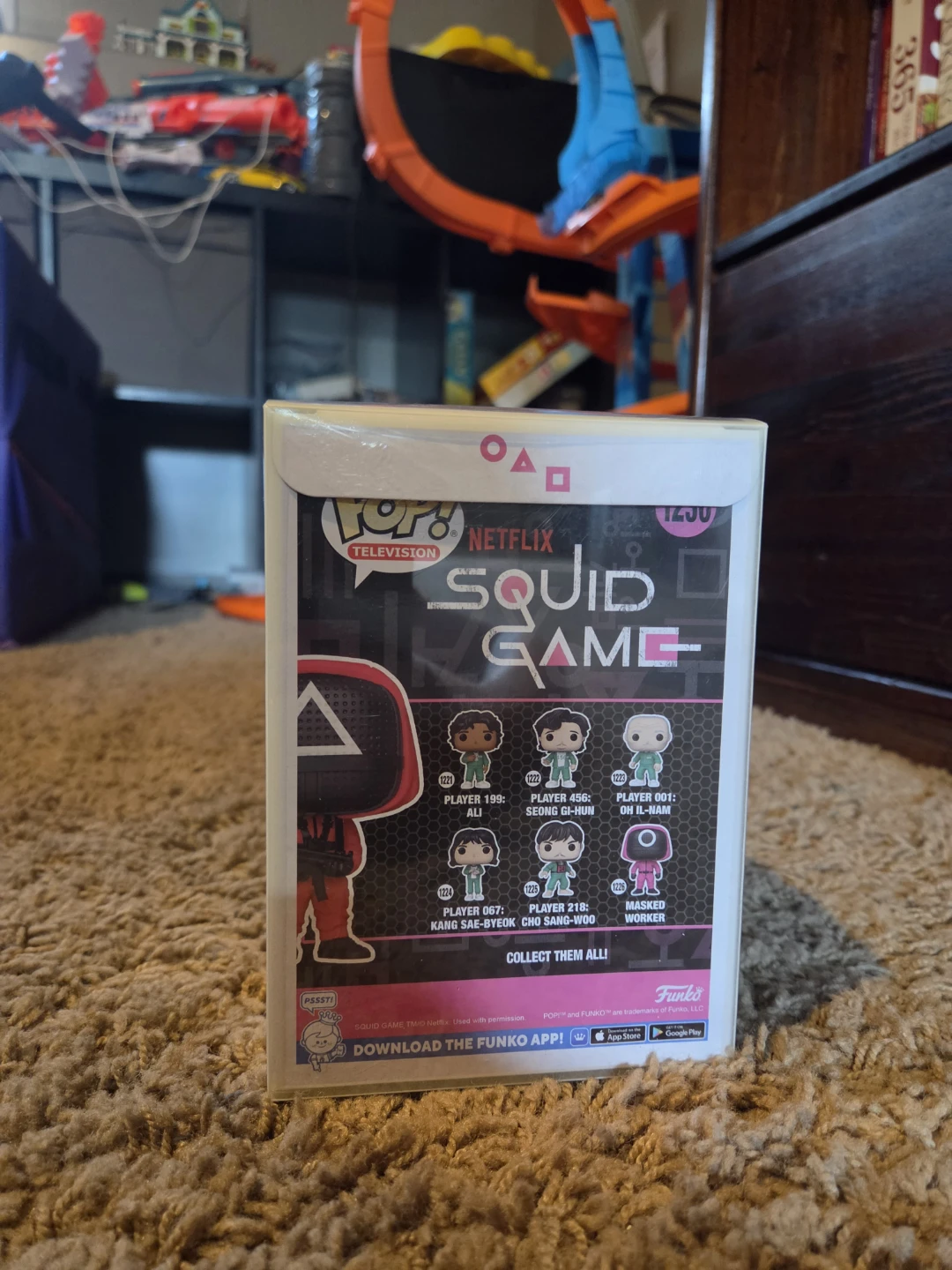 Funko Pop! Squid Game Masked Soldier #1230 - photo 4