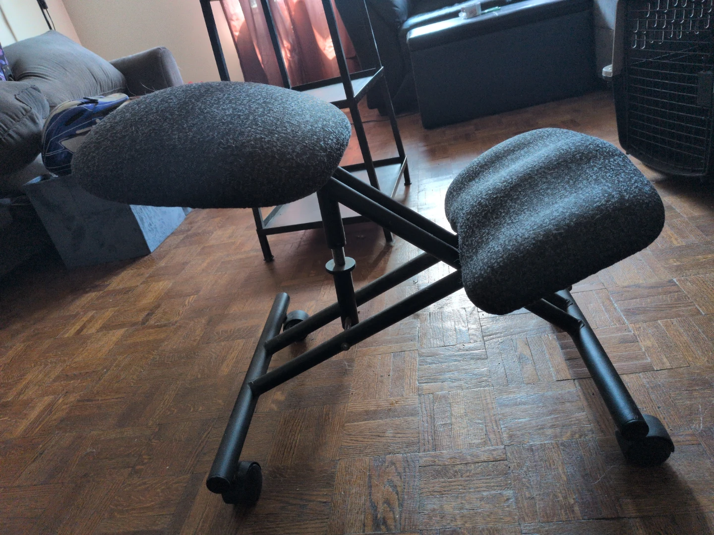 Kneeling Chair - photo 3