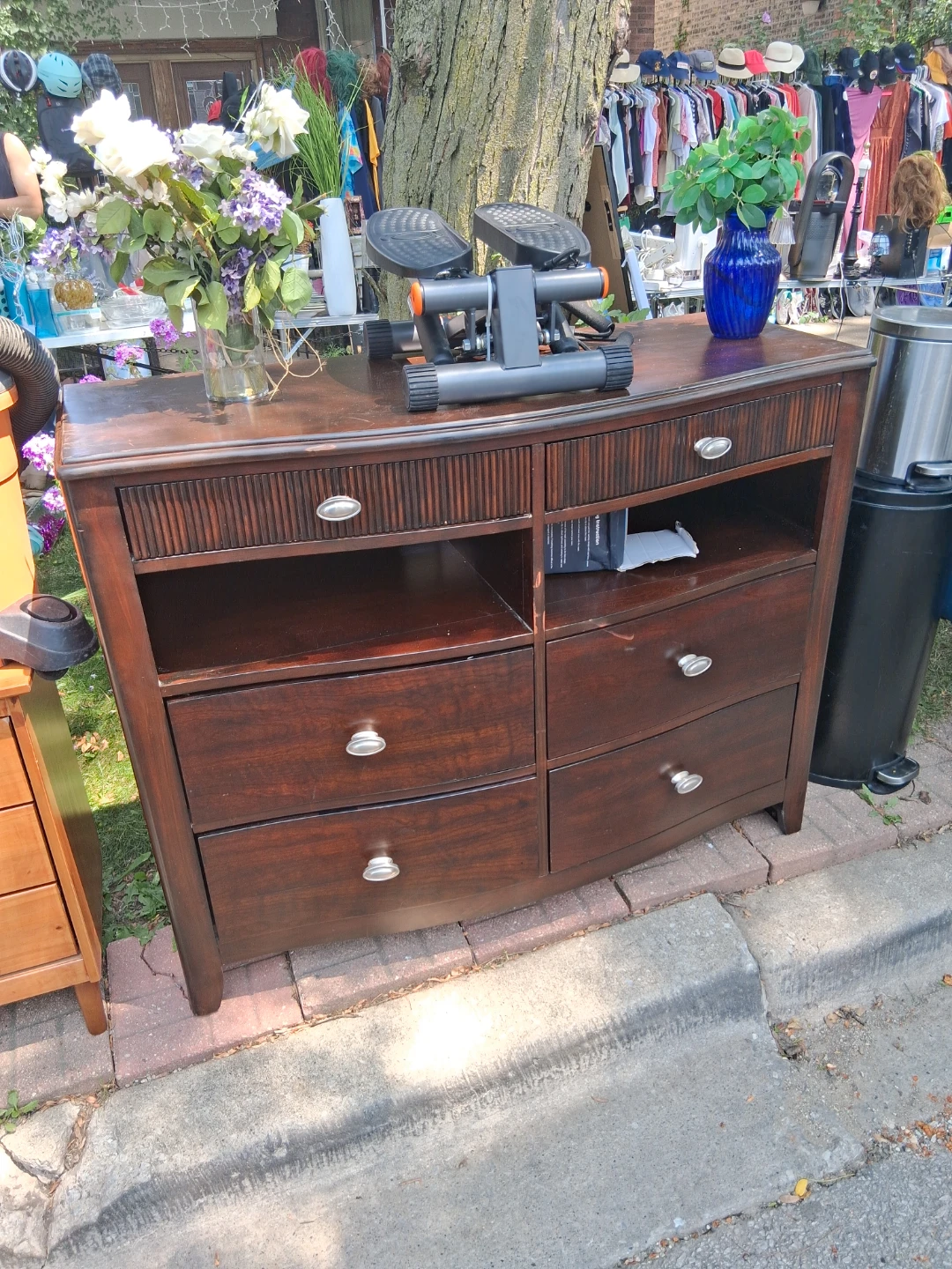 6-Drawer Dresser venta de muebles  5521w Belmont av - photo 5