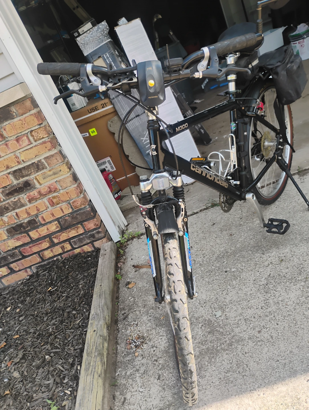 Cannondale M300 Mountain Bike - photo 3