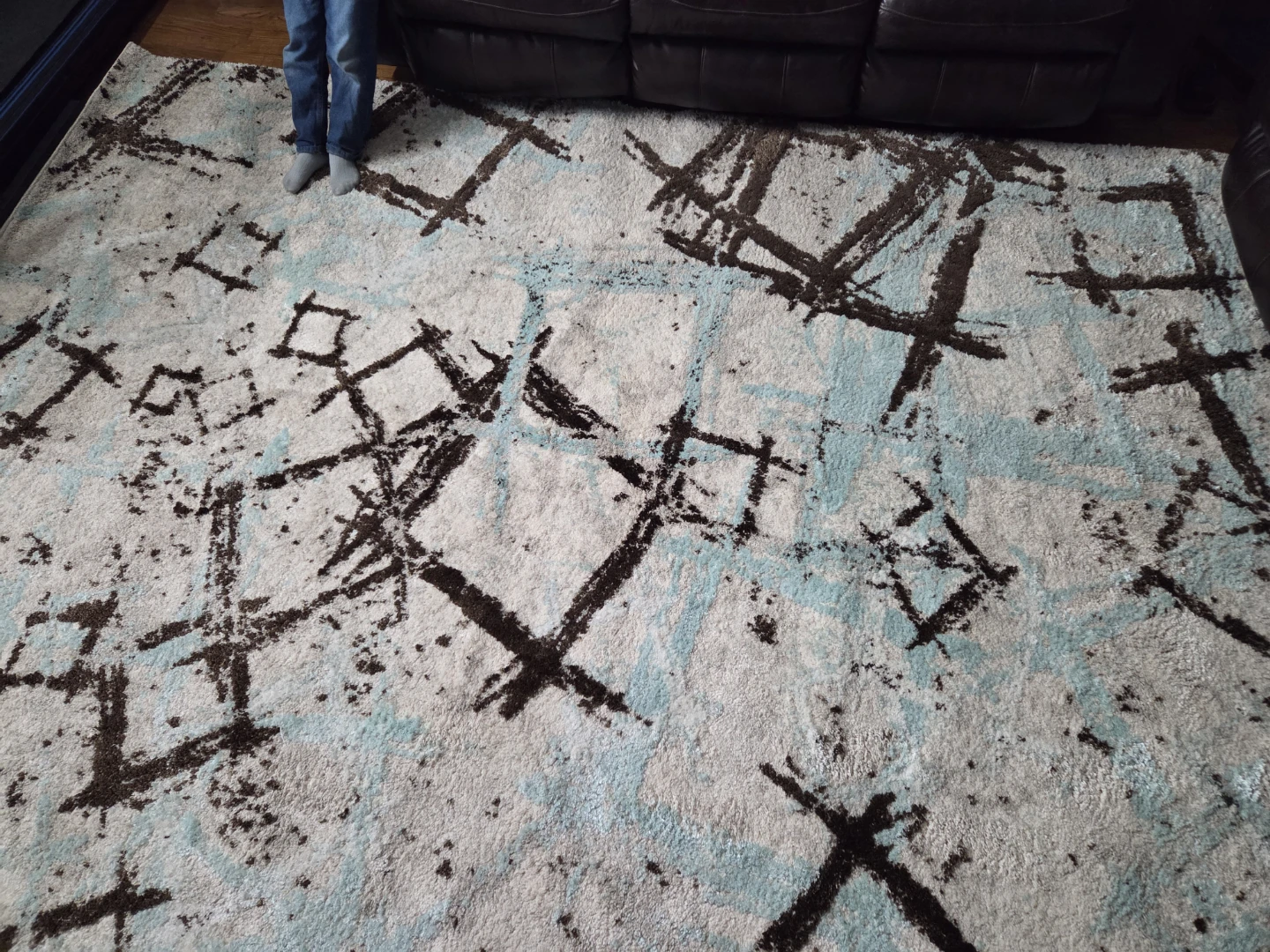 At Home Deluxe Maya Rug 90" x 122"
