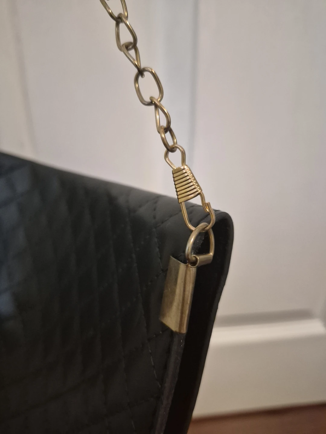 Black Quilted Clutch with Gold Chain - photo 5