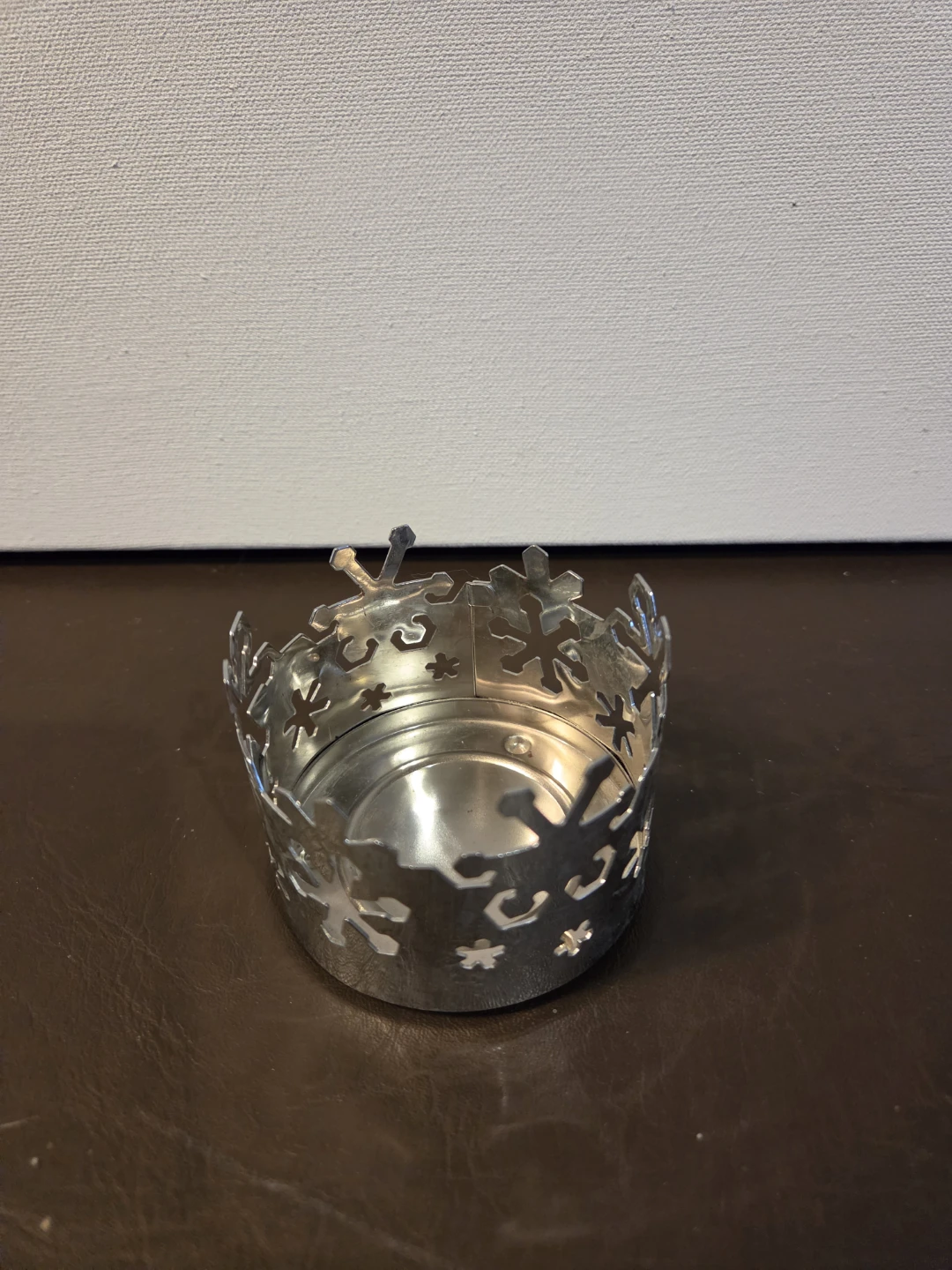 PartyLite Set of 2 Metal Snowflake Votive Candle Holders - photo 2
