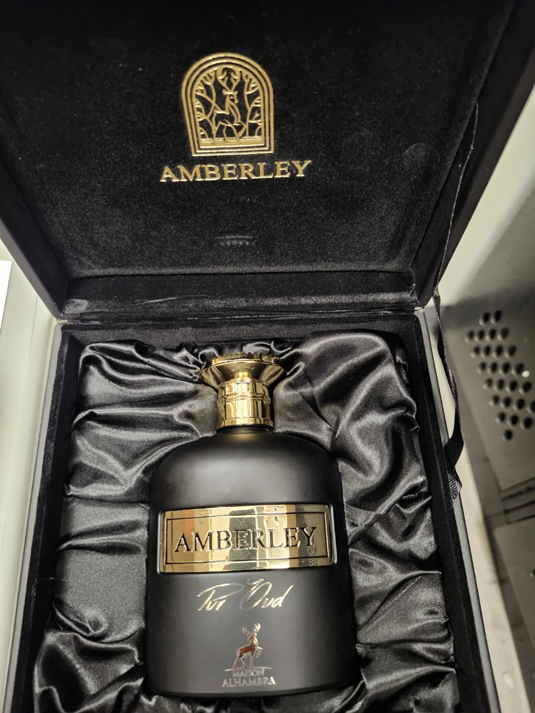 Maison Alhambra Amberley For Oud Eau de Parfum 100ml