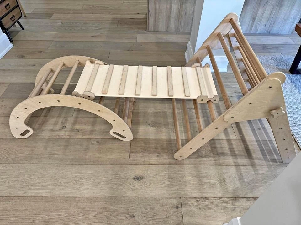 Montessori Pickler Climbing Set