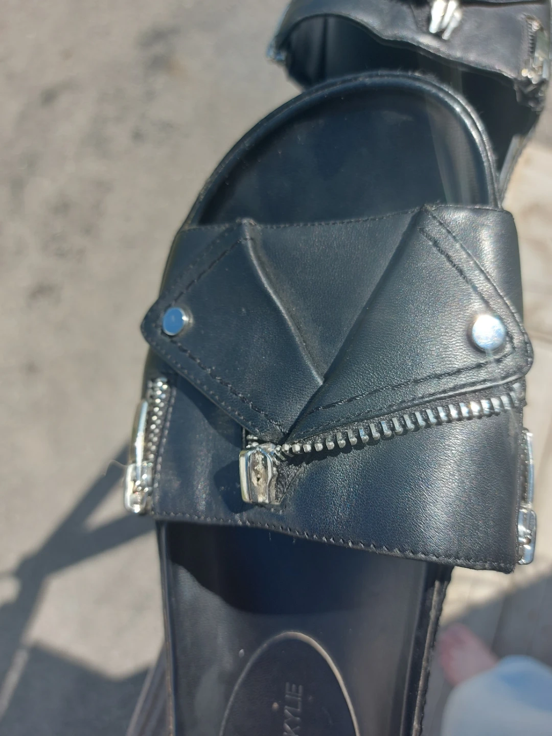 Kendall +🔥 Kylie "Icon" Moto Jacket Platform Slide Sandals🔥 - photo 3