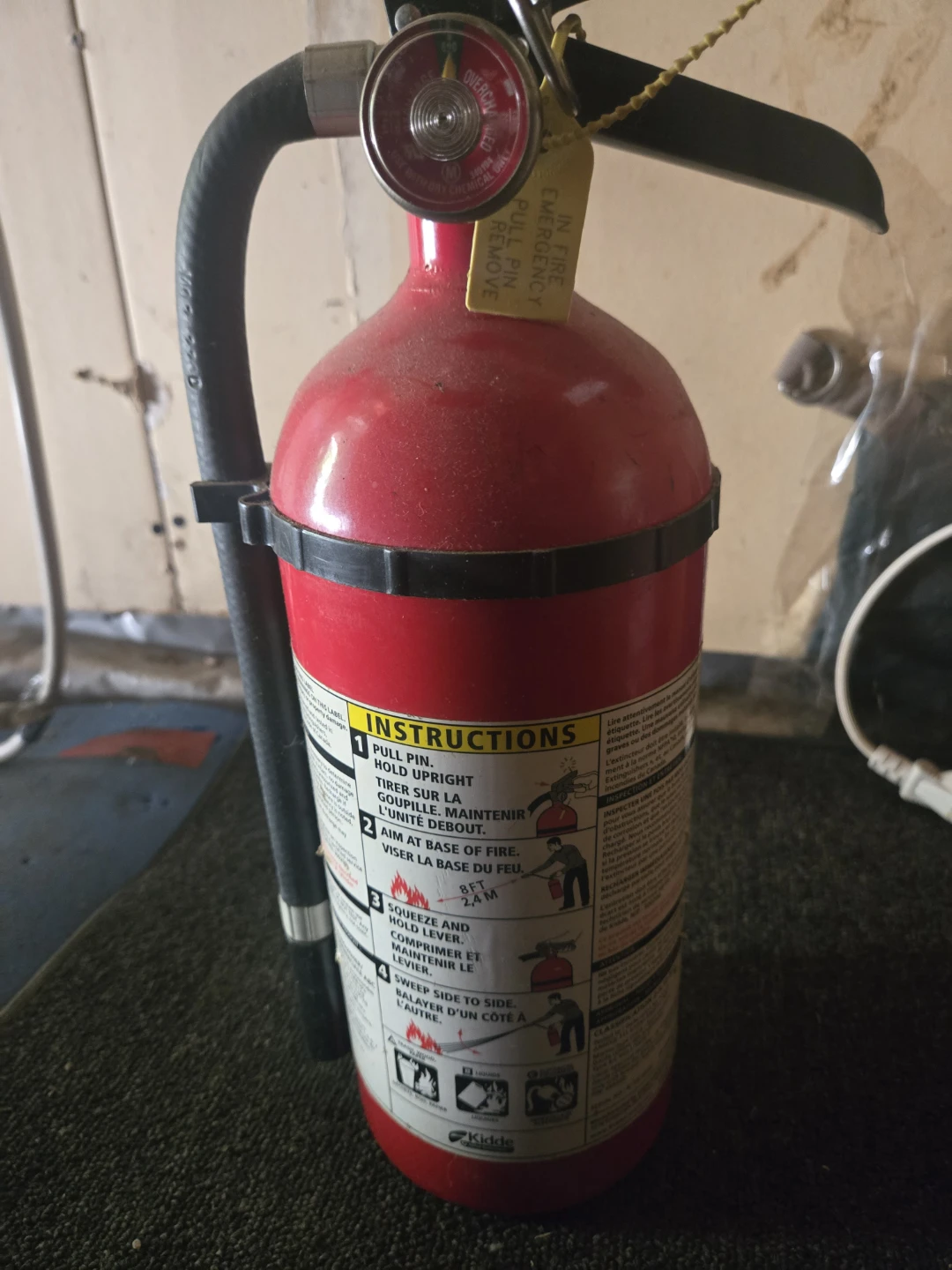 Kidde Fire Extinguisher - photo 2