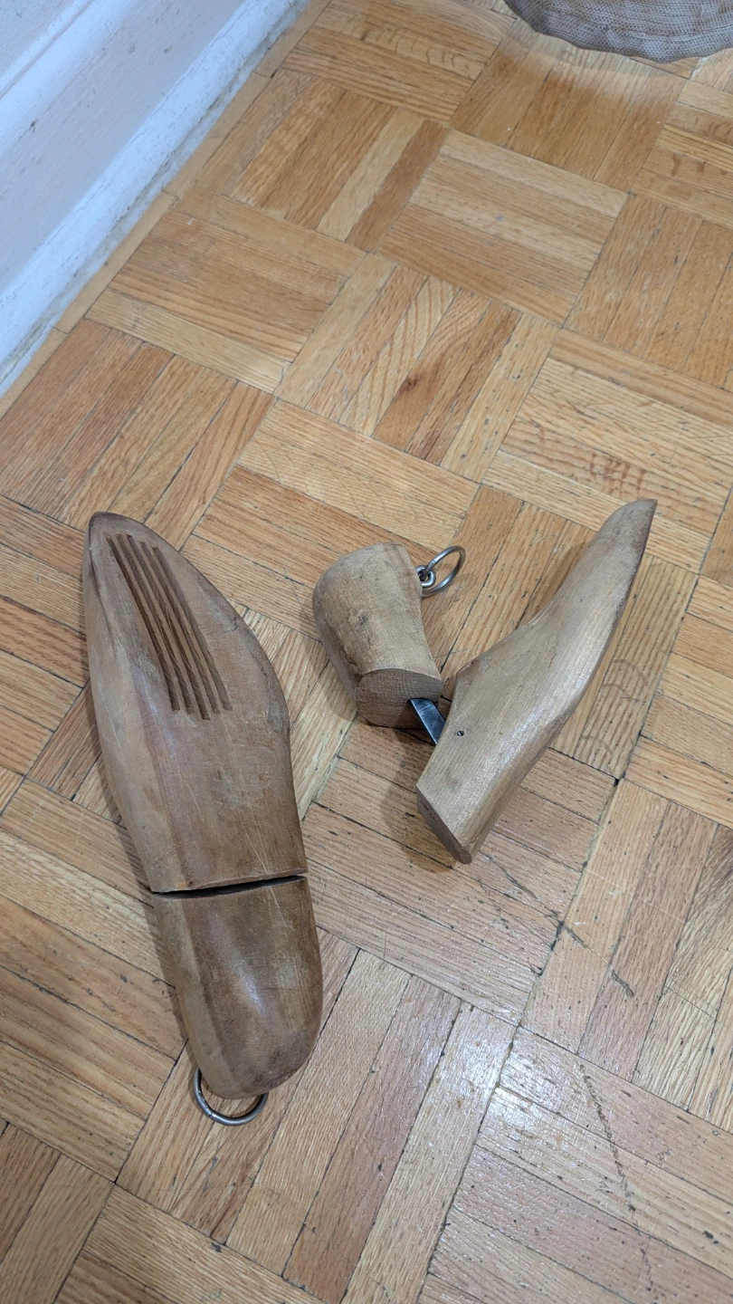 Wood Shoe Tree Shoes Shape Keeper Brace Stretcher - photo 2