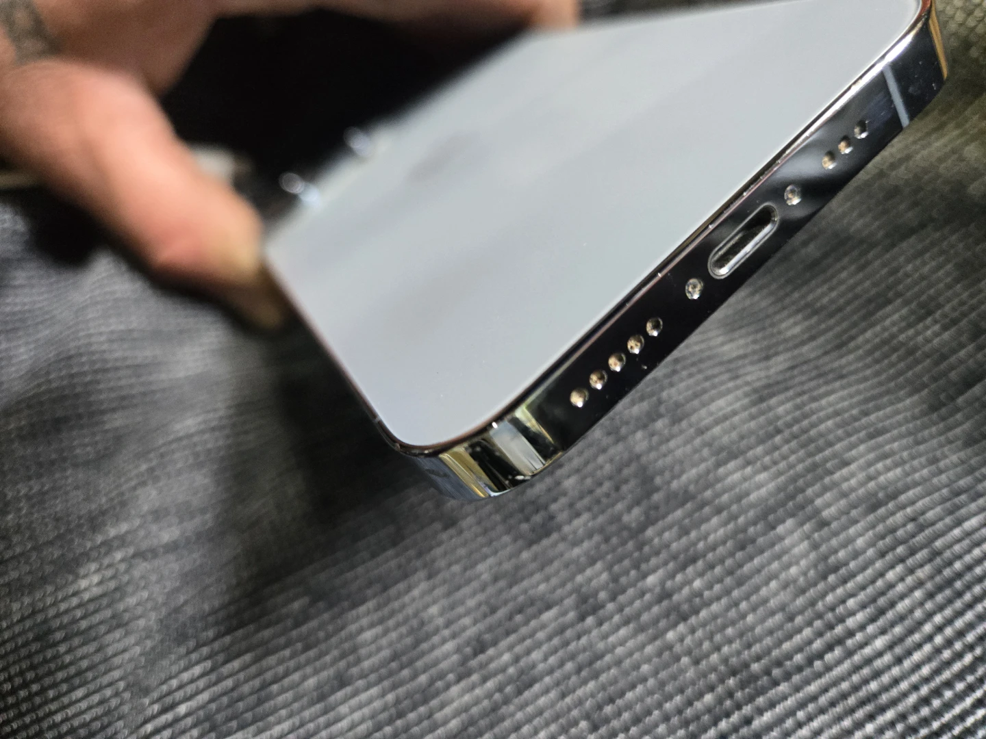 Apple iPhone 13 Pro - photo 2