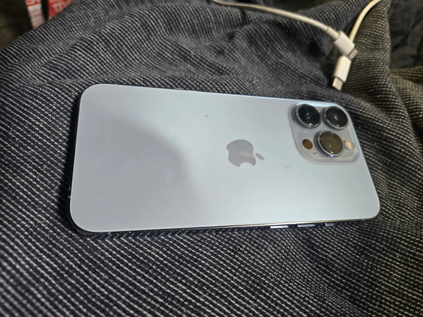 Apple iPhone 13 Pro - photo 3