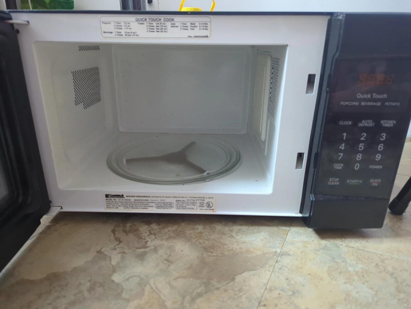 Kenmore Microwave Oven - photo 2