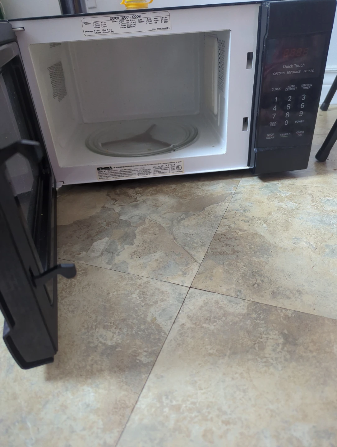 Kenmore Microwave Oven - photo 3