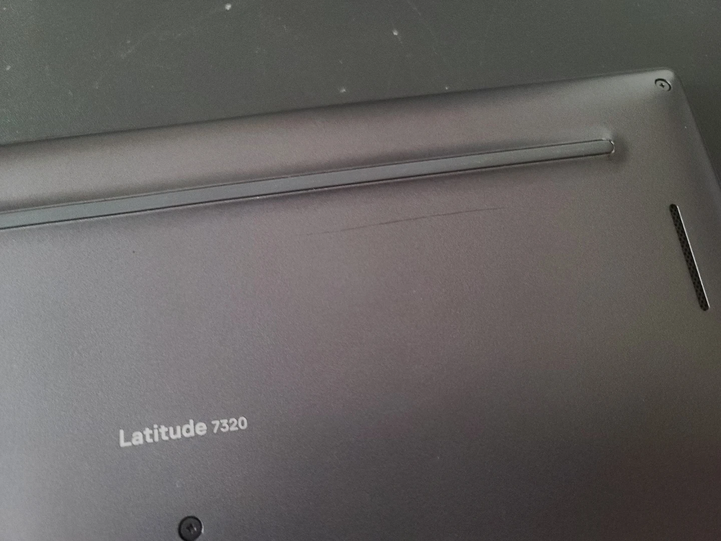 Dell Latitude 7320 Laptop - photo 5