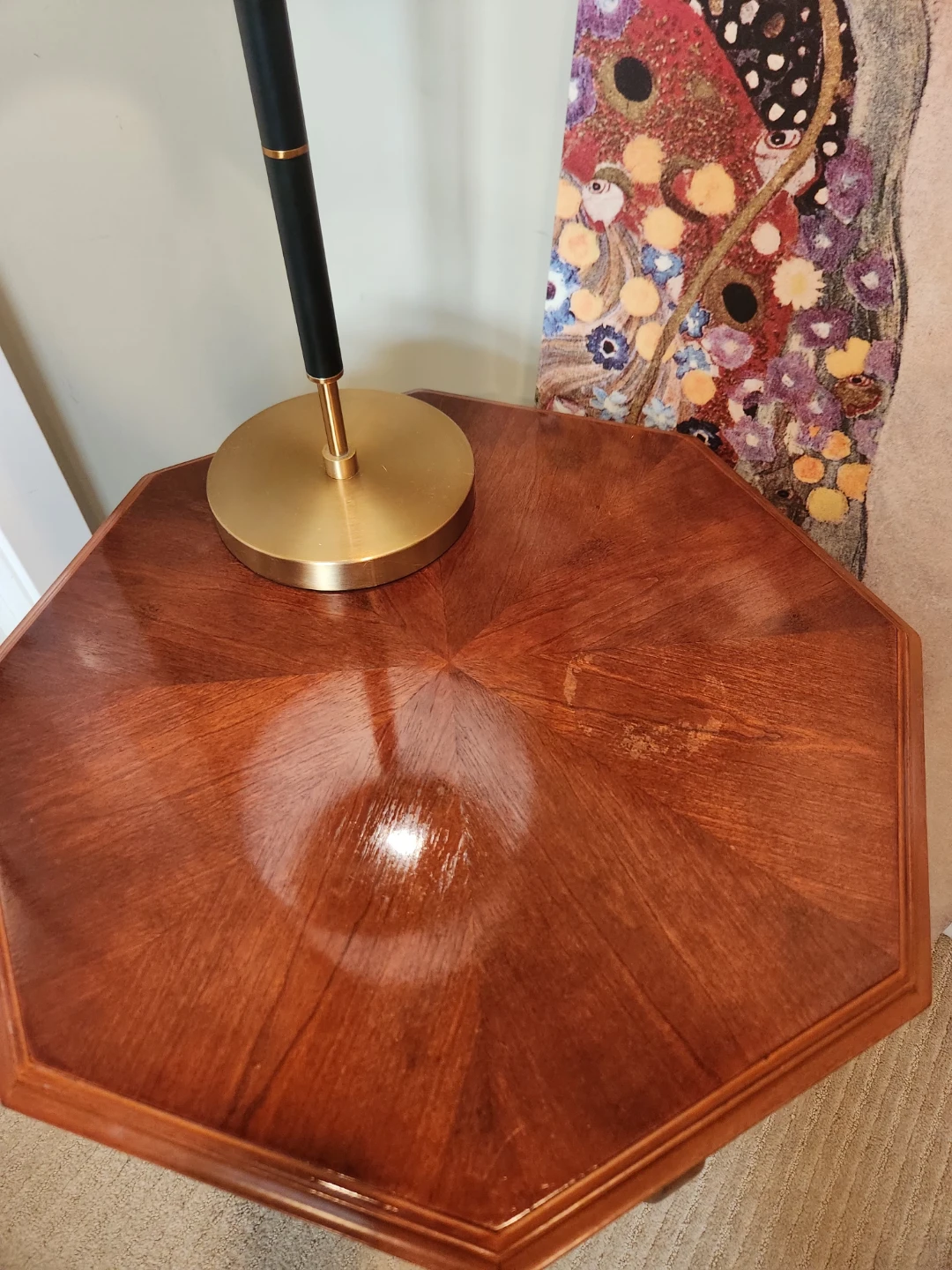 LOVELY Octagonal PEDESTAL table is strudy and stylish! - photo 5