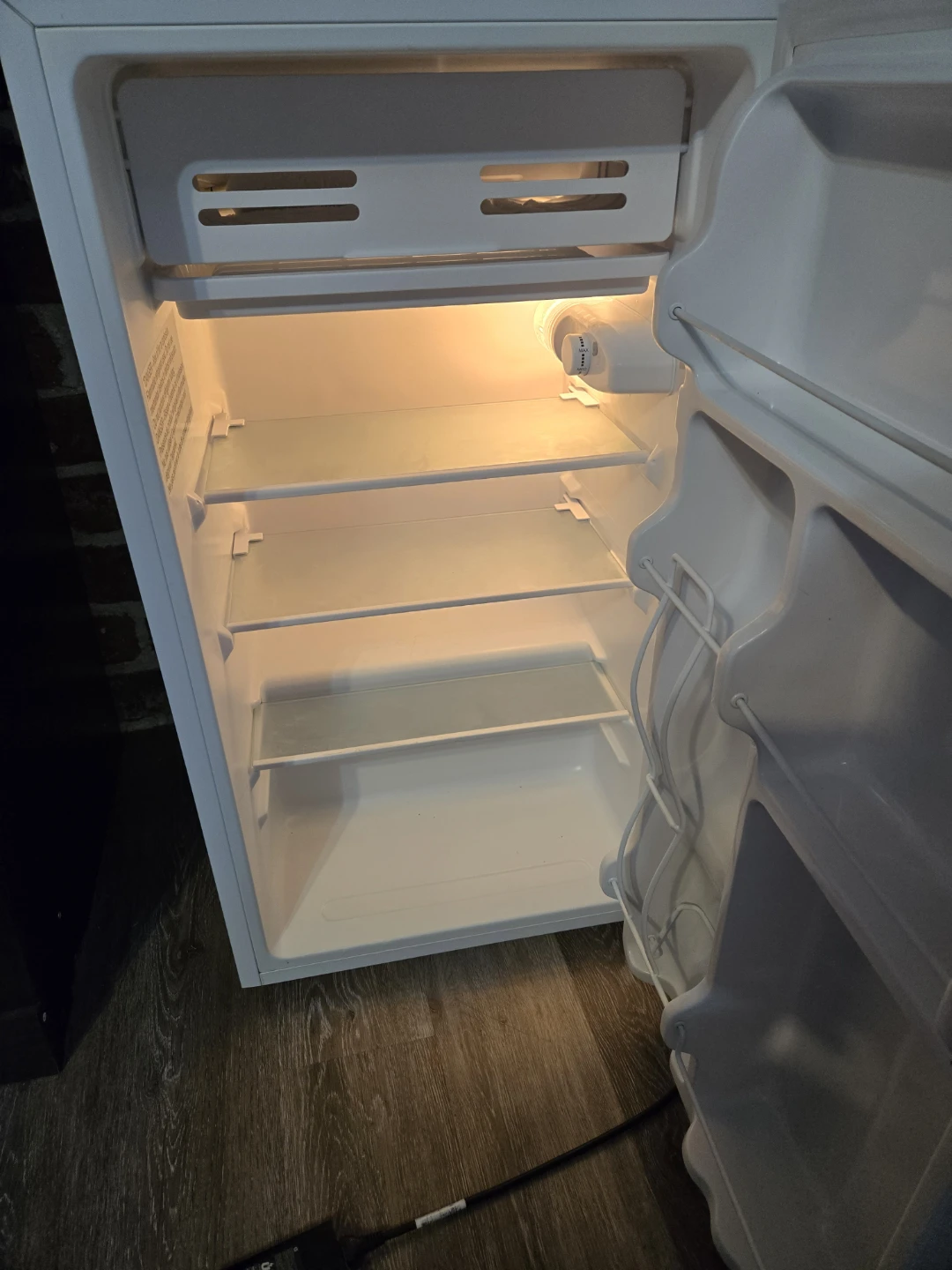 Master Chef Mini Fridge - photo 2