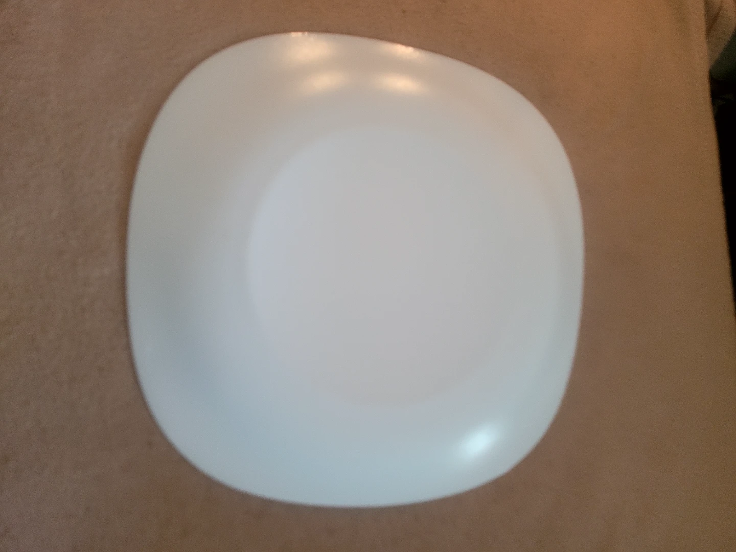 White Square Plate♻️ freecycle - photo 2