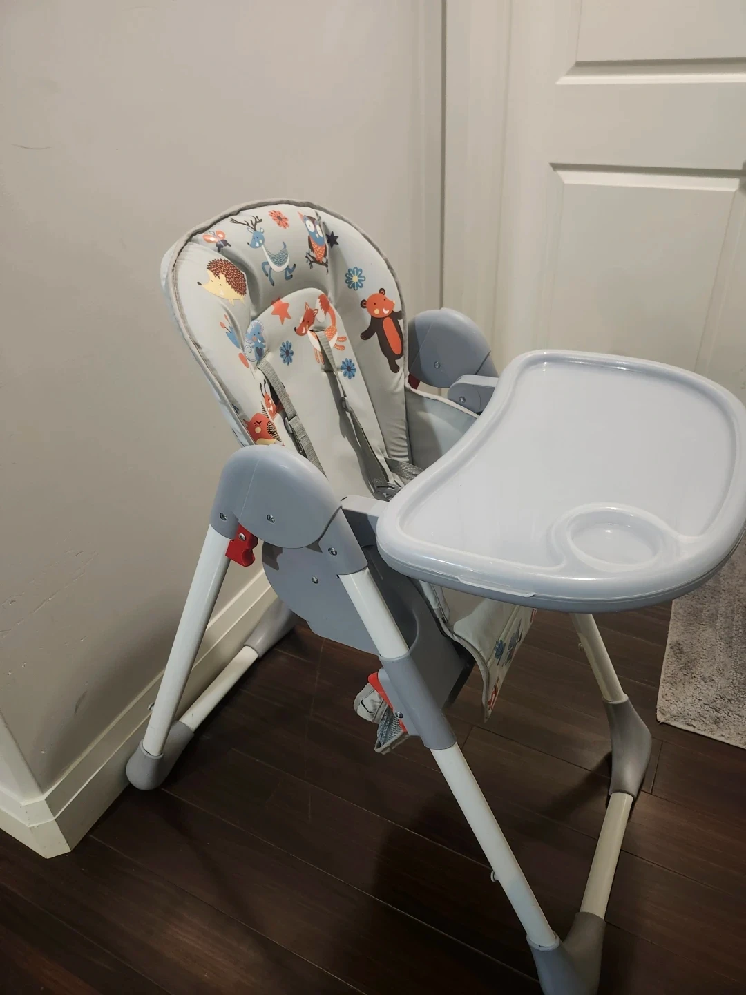 Baby High Chair with Woodland Animal Print - photo 2