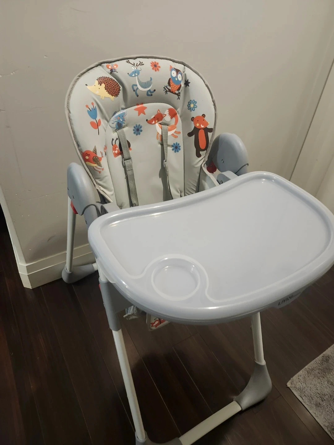 Baby High Chair with Woodland Animal Print - photo 3
