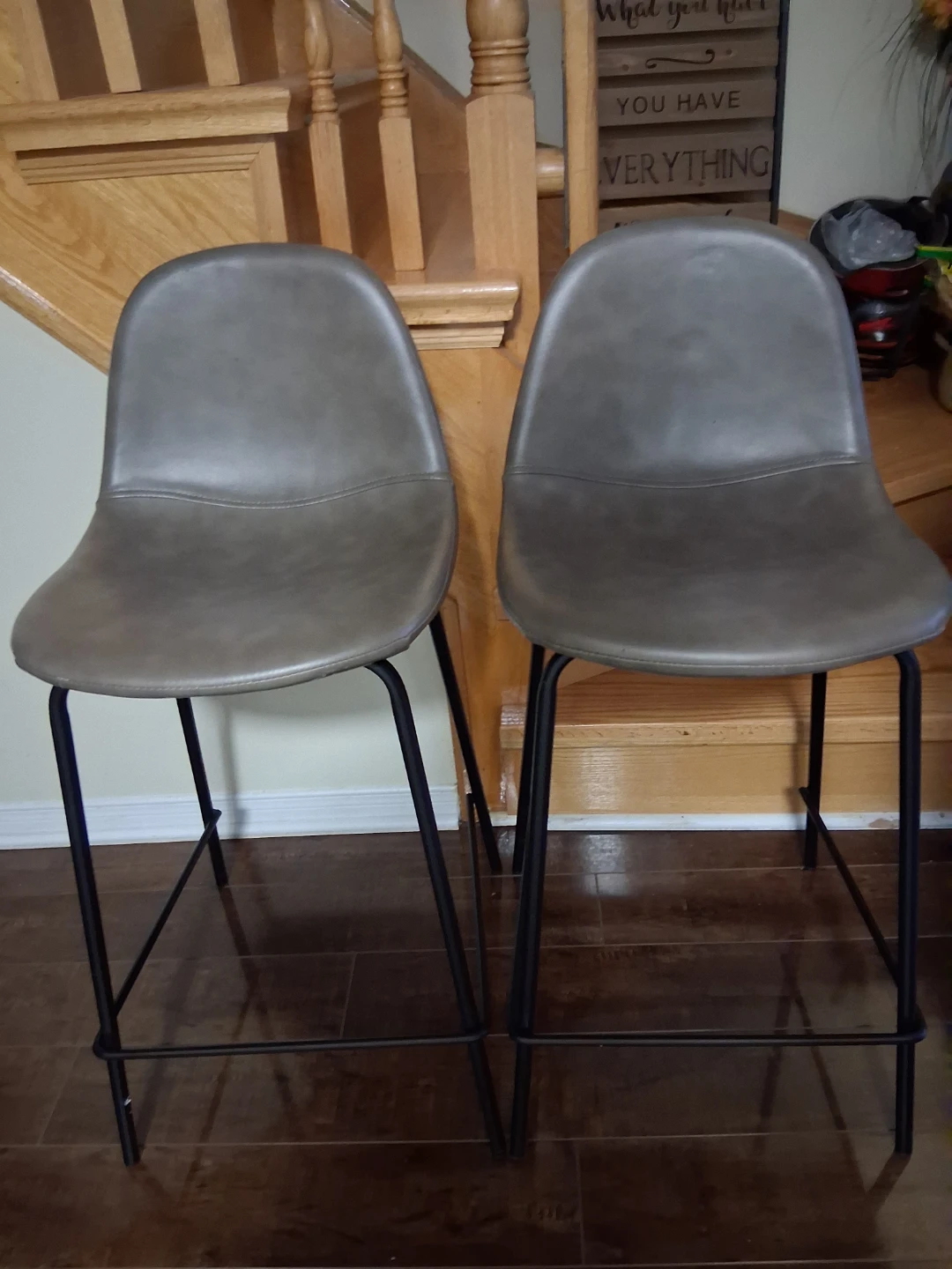 Elegant Grey Faux Leather Bar Stools - photo 5