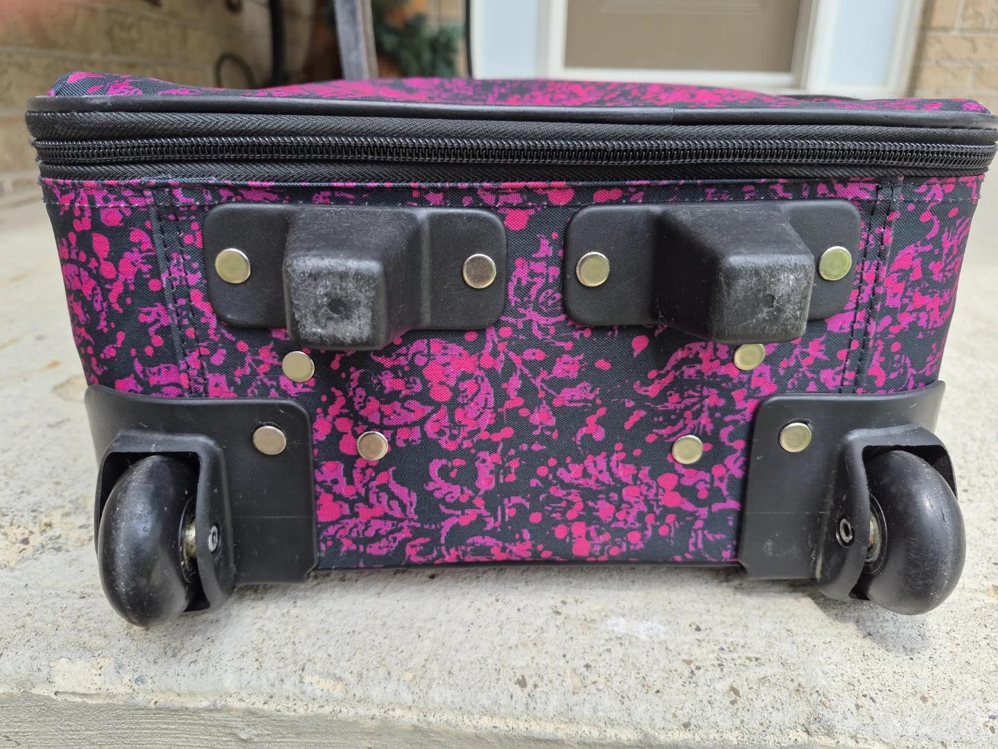 Rolling Suitcase, Travel ready - photo 3