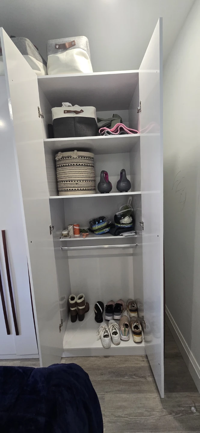 White 6-Door Wardrobe with Dark Handles - photo 5