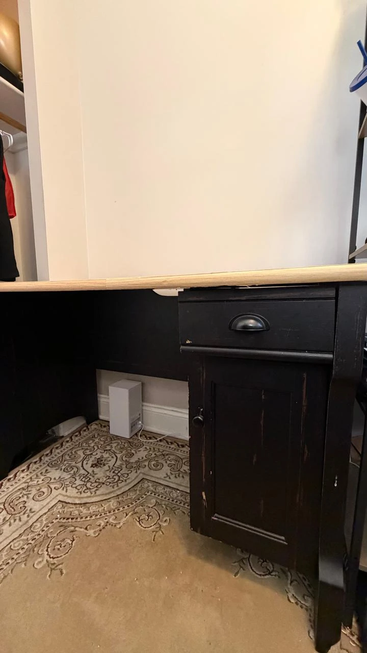 Solid wood work desk with drawers - photo 2