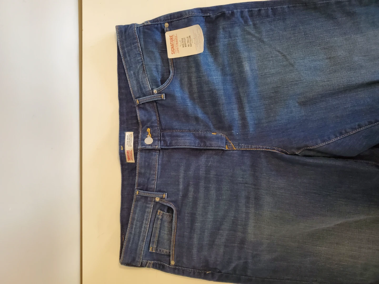 Levi Strauss Mid-Rise Bootcut Women's Jeans...NWT - photo 3