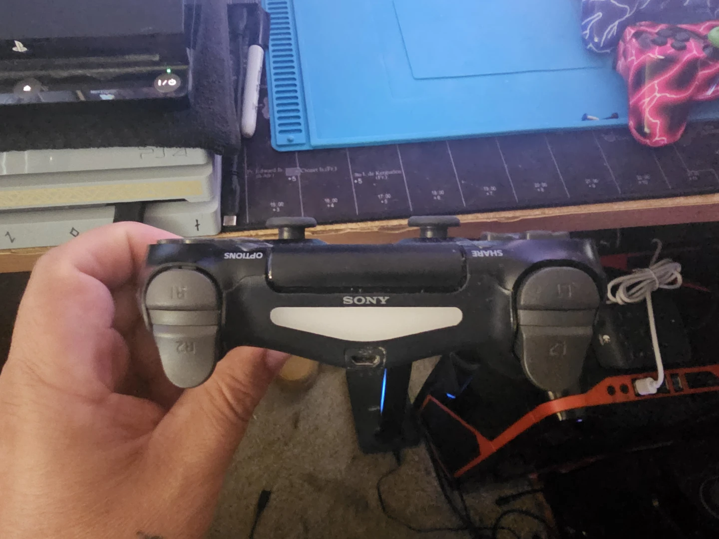 Ps4 Star Wars Special Edition Controller with charging cable - photo 4