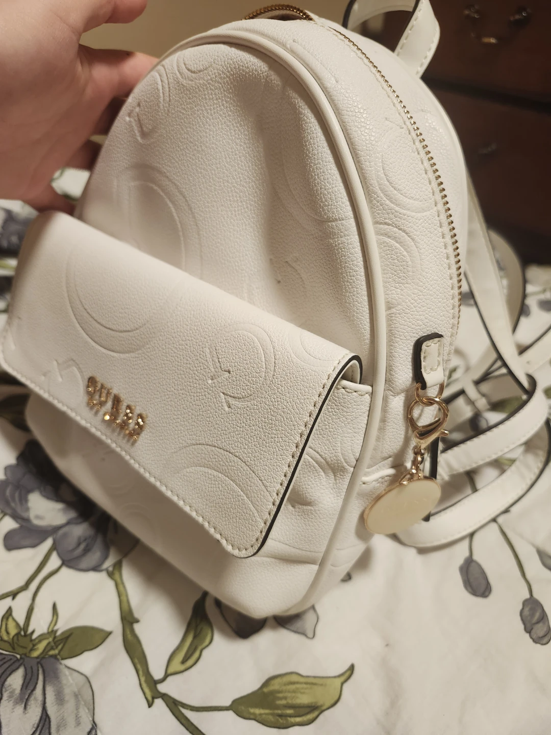 White Mini Guess Backpack - photo 4