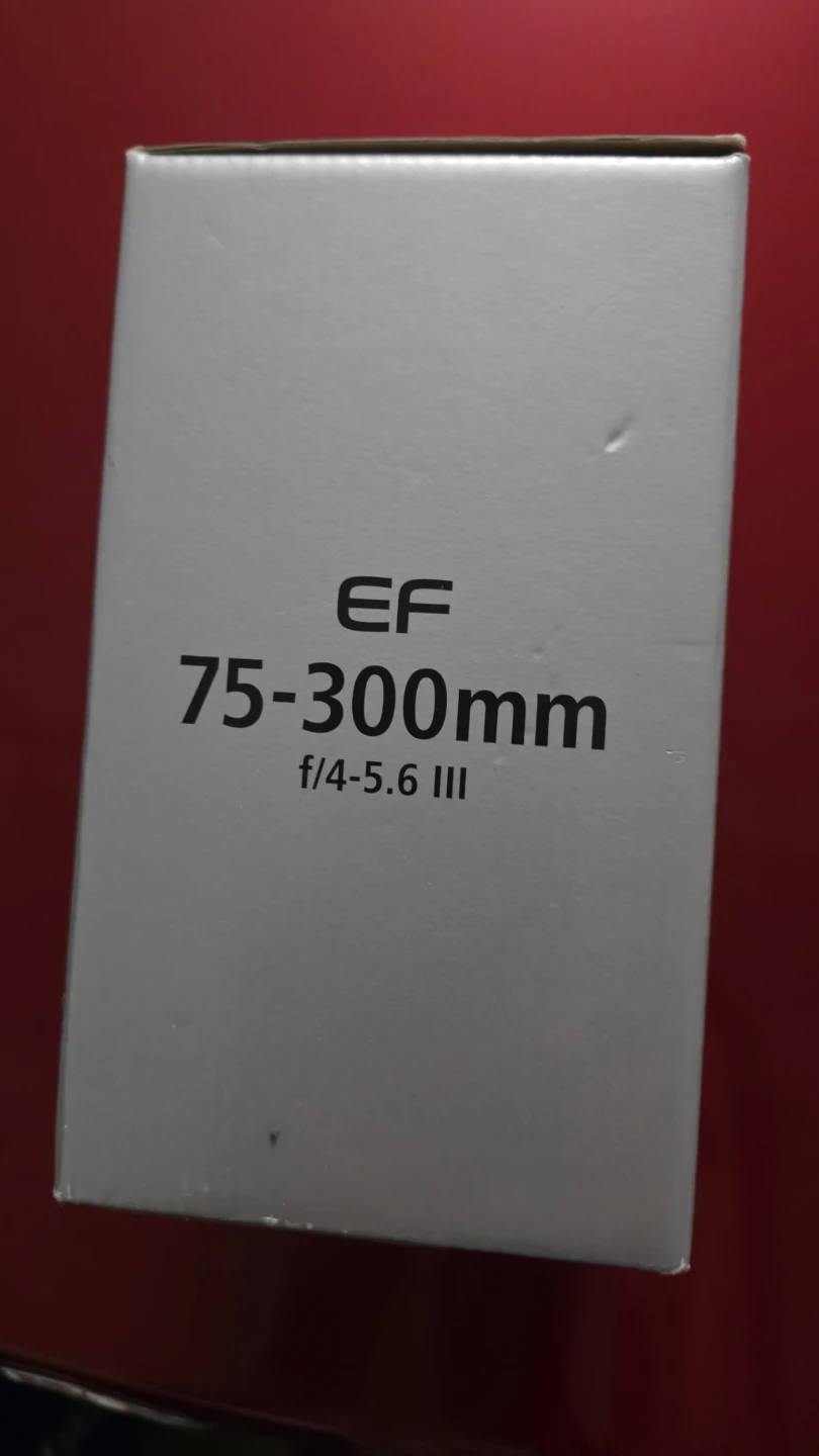 Canon EF 75-300mm f/4-5.6 III Lens - photo 2