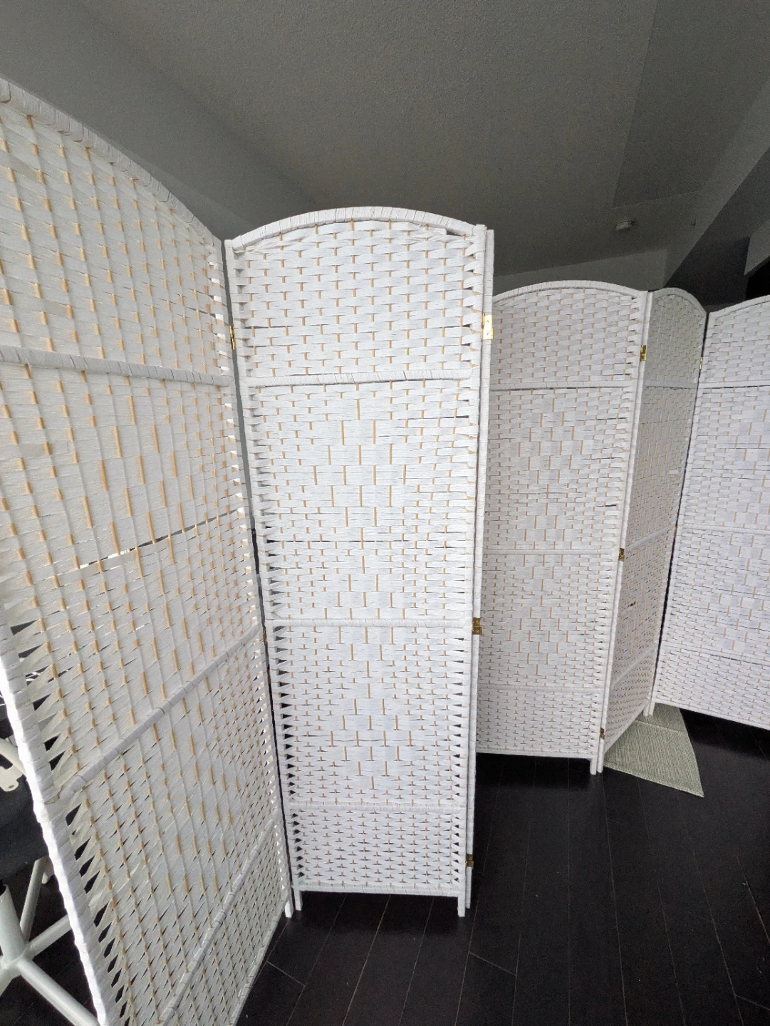 White 6-Panel Woven Room Divider Screen - photo 2