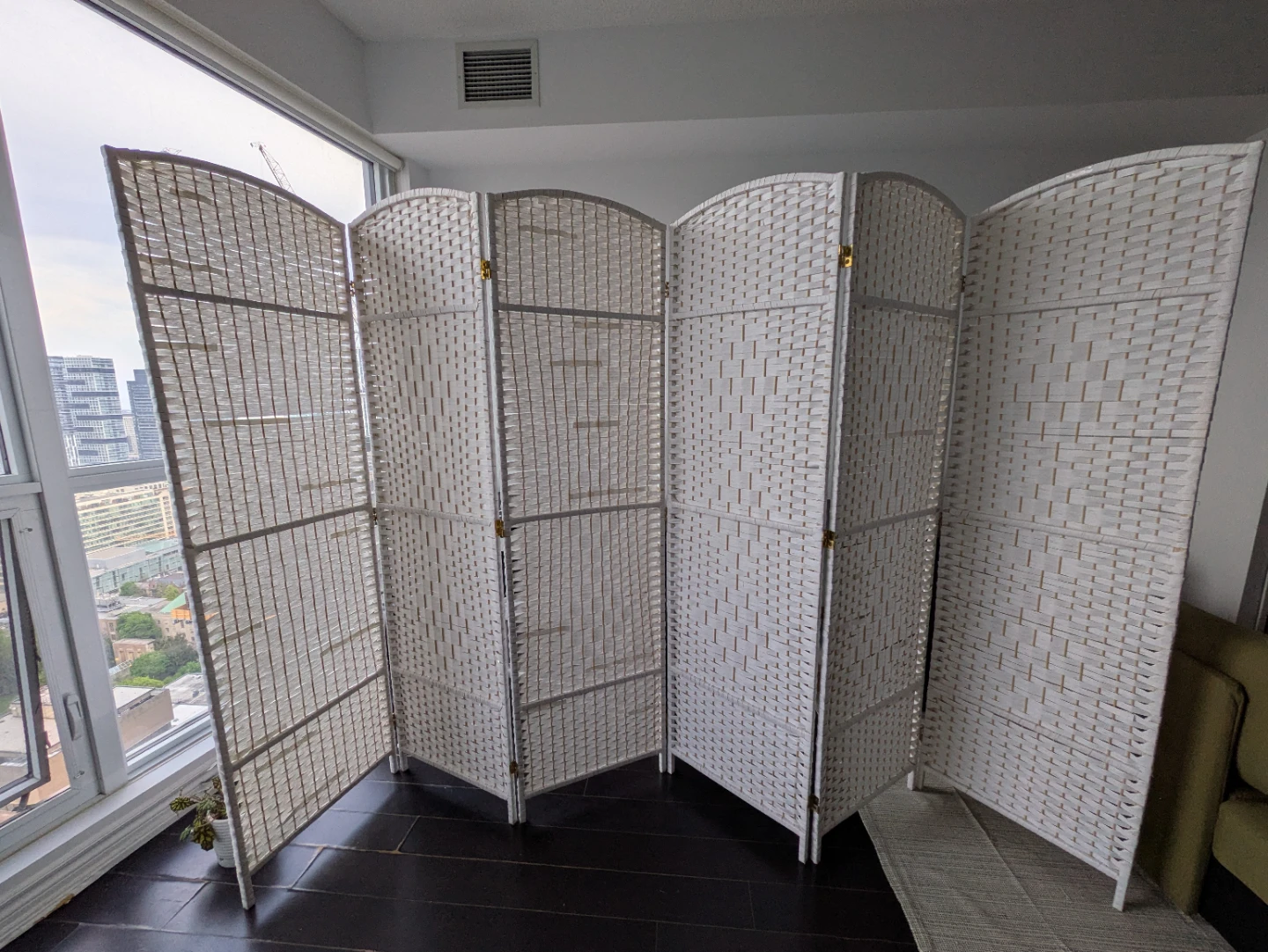 White 6-Panel Woven Room Divider Screen - photo 4