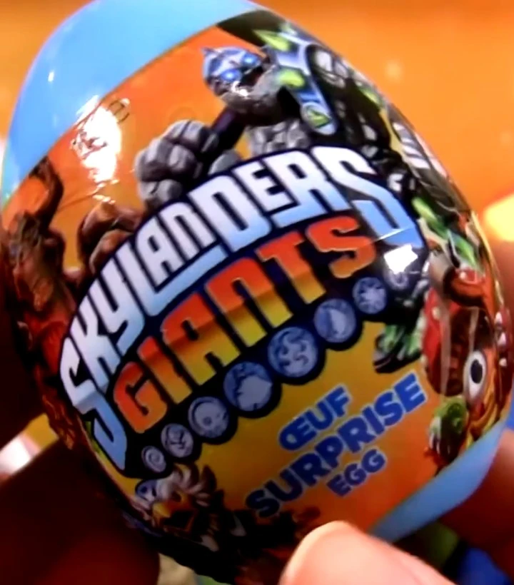 Skylanders Giants Surprise Egg