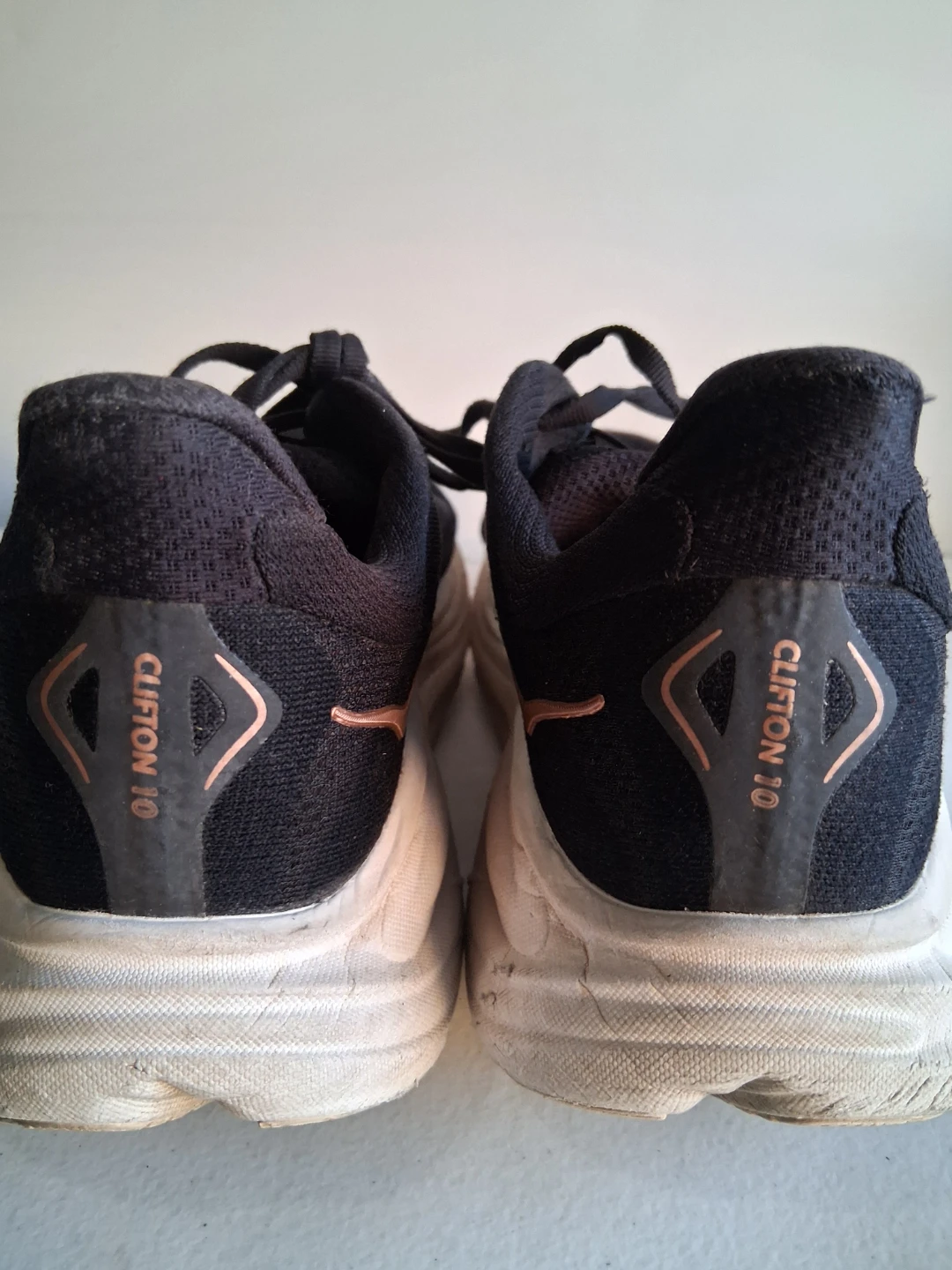 Hoka One One W Clifton 10 Women's Running Shoes size 9 - photo 2