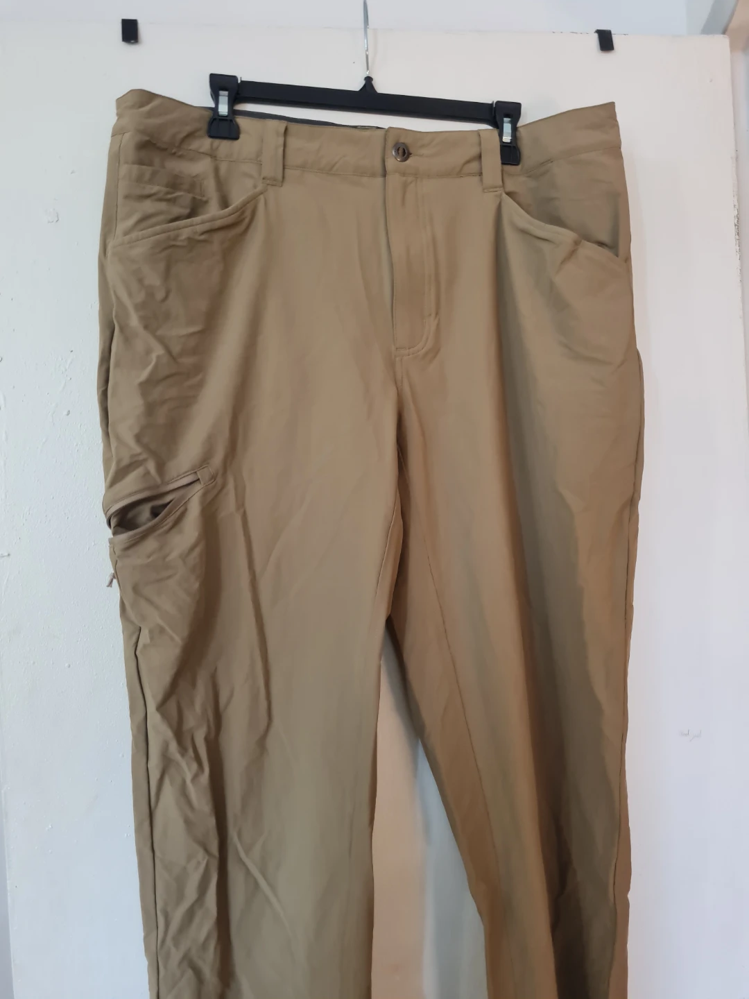 Patagonia Men's Khaki Outdoor Pants