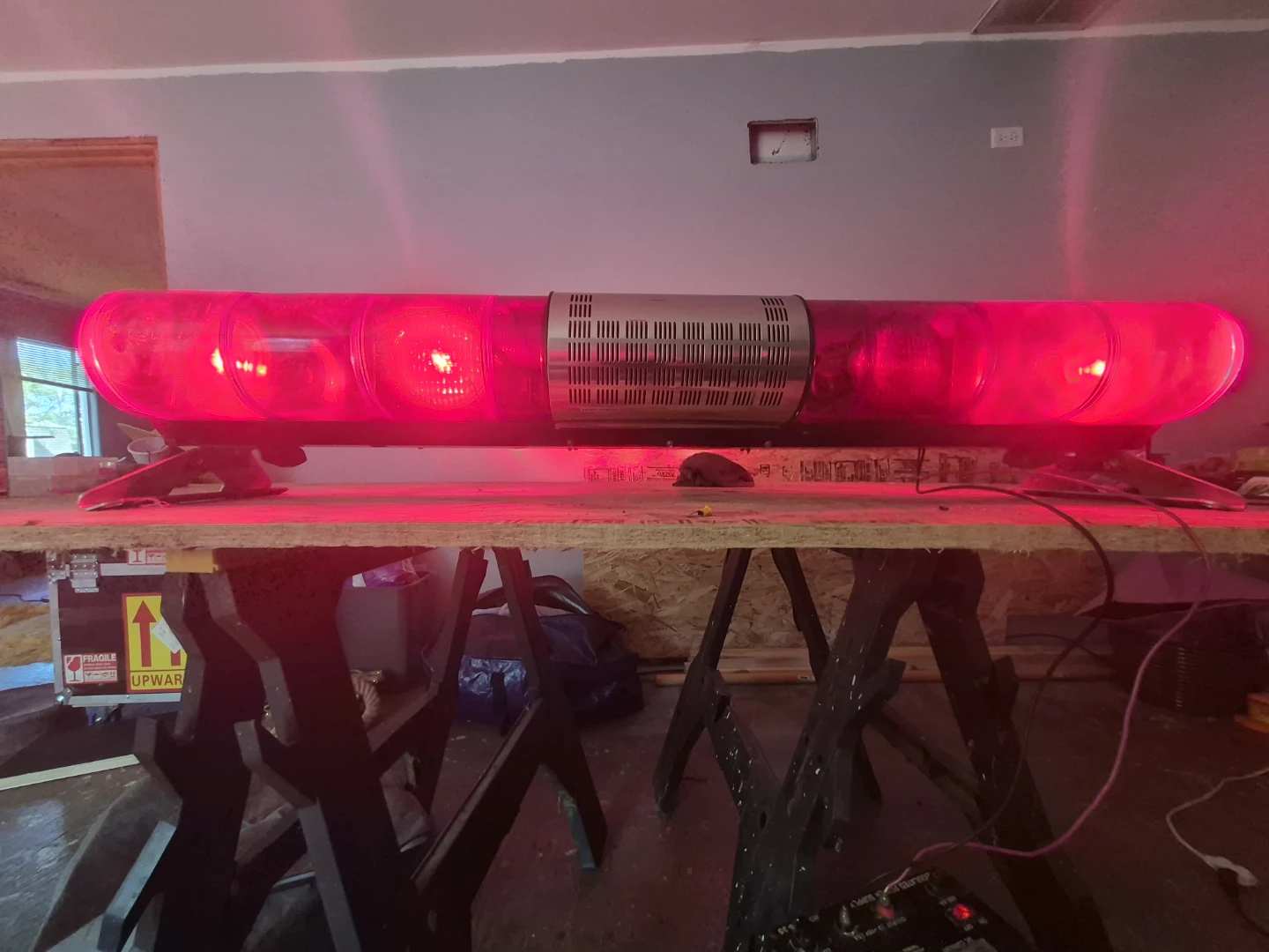 FEDERAL SIGNAL NYPD AERODYNIC VERSION IN ALL RED - photo 3