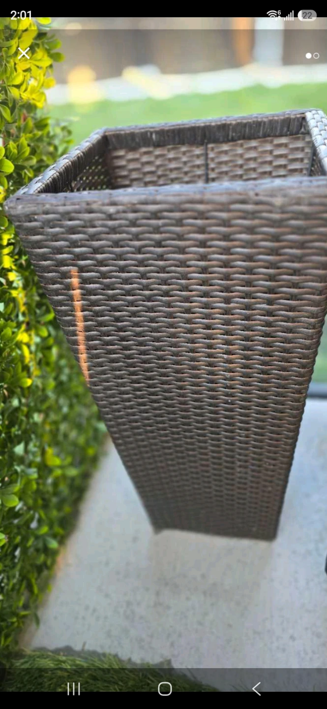 PLANTER 27IN HIGH with a OPENING of 14x14 - photo 3