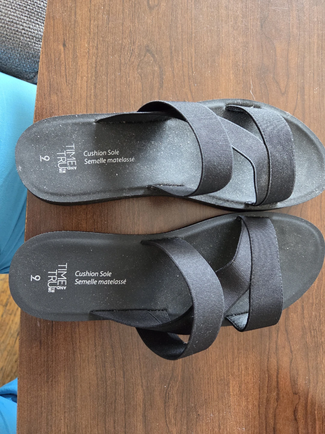 Time and Tru Black Cushion Sole Slides Size 9