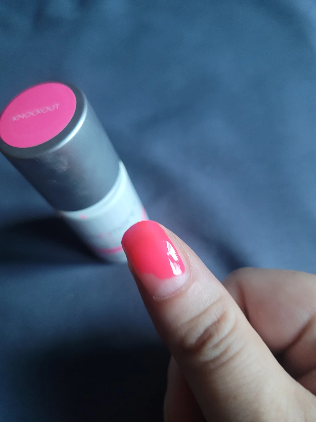 Gel moment knockout