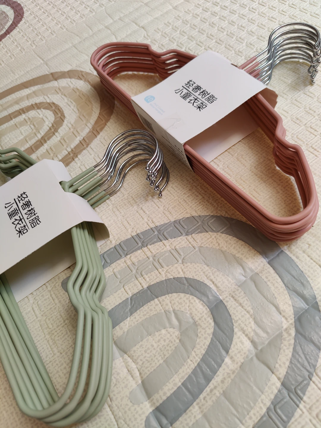 New 20 Pieces Kids' PVC-Coated Metal Hangers - photo 2