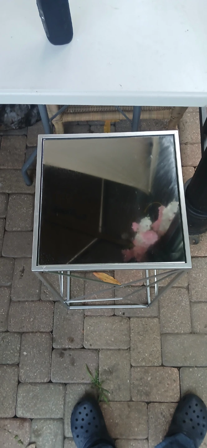 Modern Metal and Mirrored Accent Table - photo 2