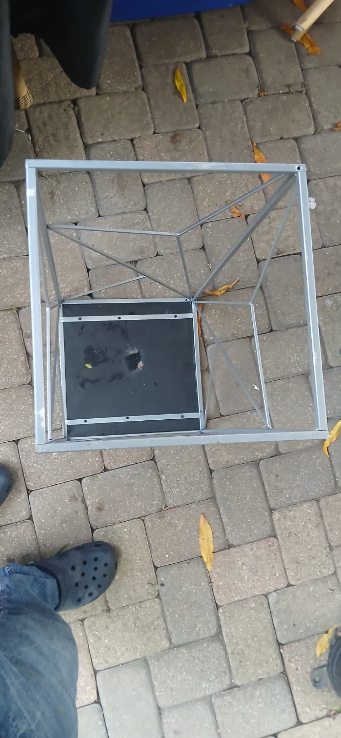 Modern Metal and Mirrored Accent Table - photo 3