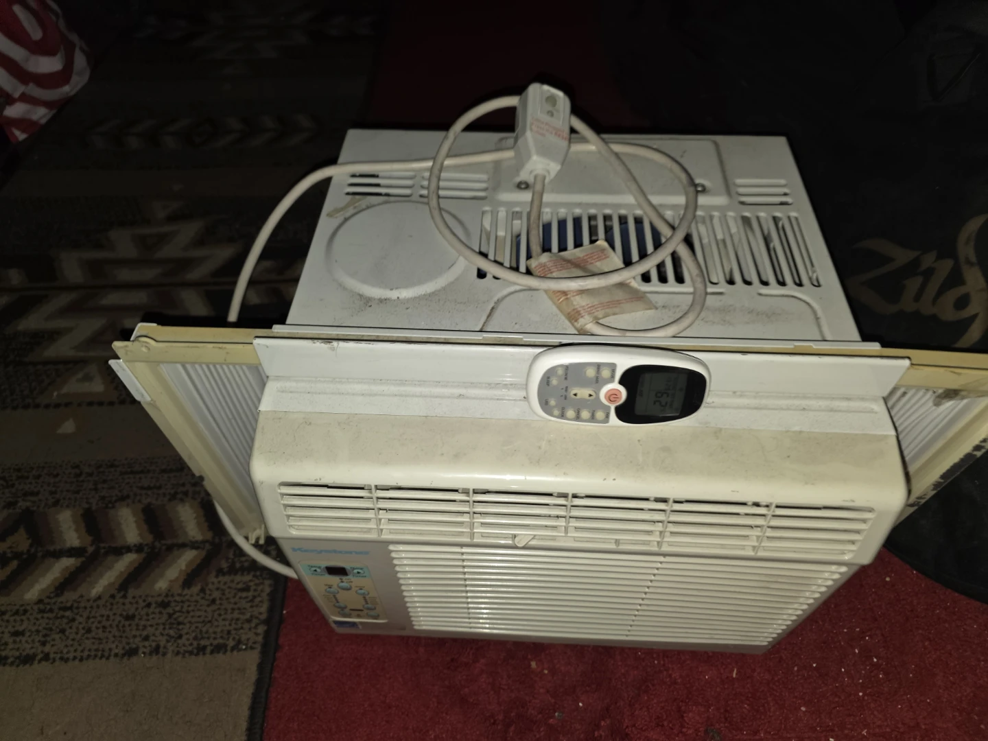 Keystone Window Air Conditioner - photo 2