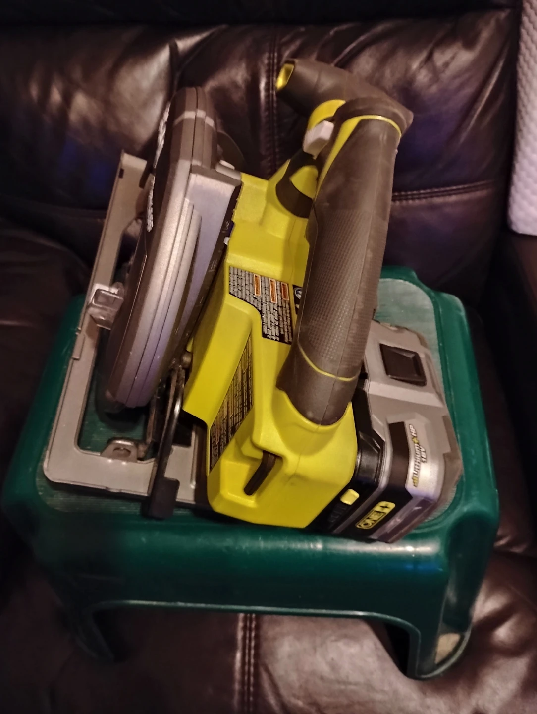 Ryobi Brushless Cordless Circular Saw with 6.0 Ah Battery - photo 4