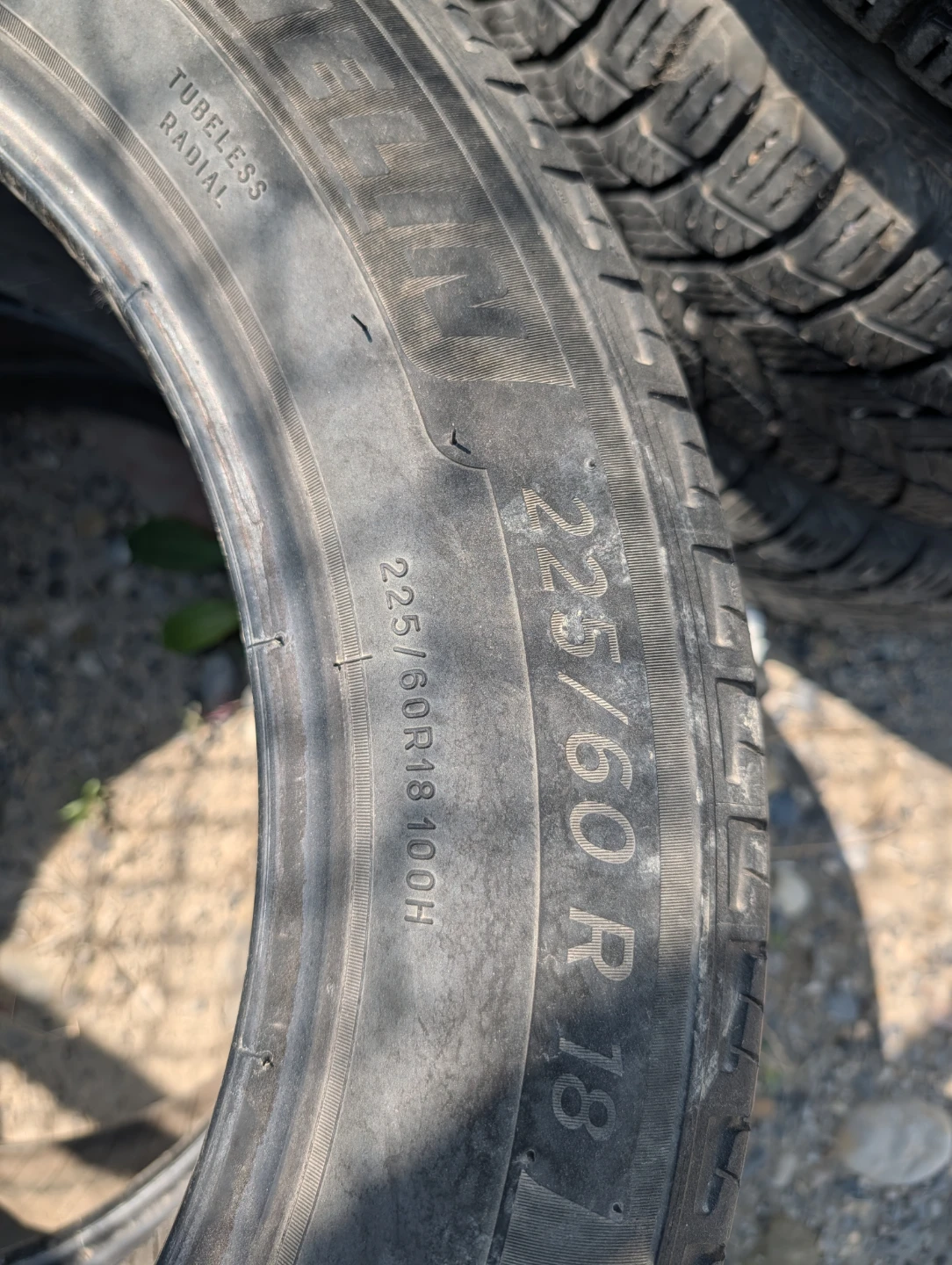2 Michelin 225/60R18 Tires but of life left - photo 2